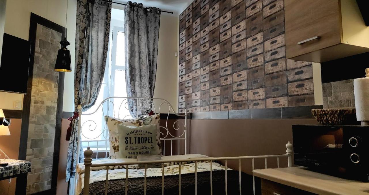 Art Apartments Poznan Ngoại thất bức ảnh